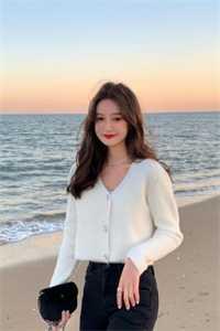 女主叫沈倾城