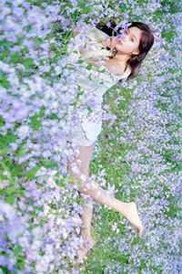 公公婆婆早早前去迎接