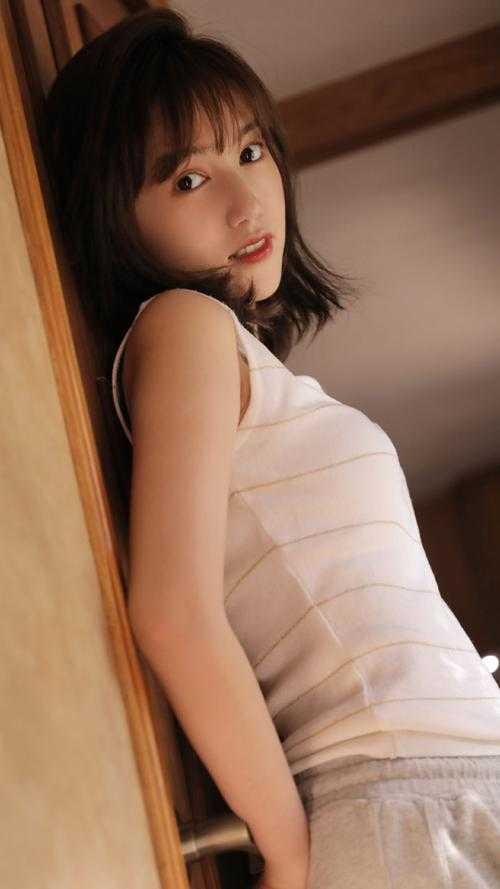 观月柳泽