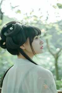 花晨晶杨秋中