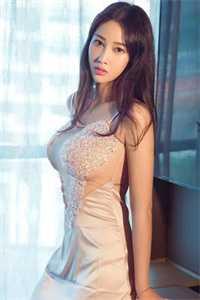 鲍志环邢爽莎
